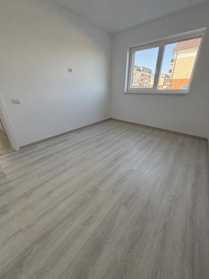 Vand apartament 2 camere brasov-sanpetru - 1