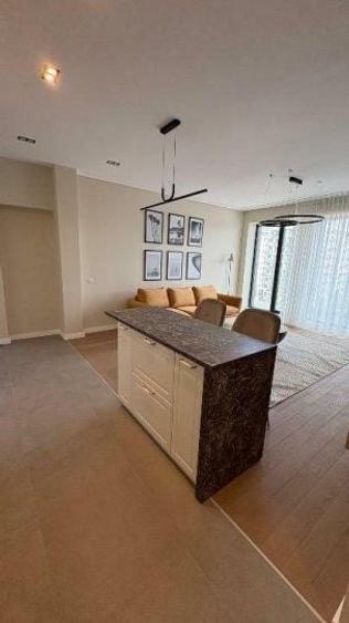 Apartament cu 2 camere semidecomandat, mobilat în Timpuri Noi