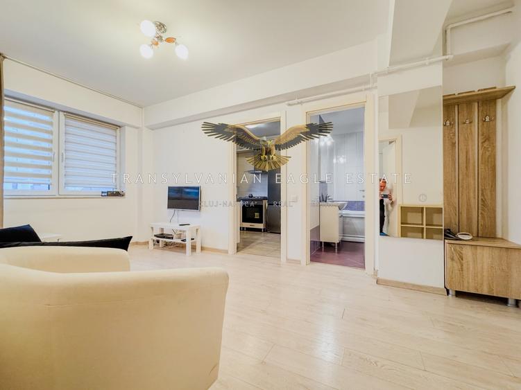 Apartament cu 2 camere semidecomandat, mobilat în Între Lacuri