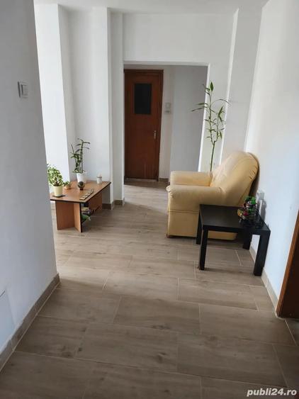Apartament cu 3 camere decomandat în Muncii
