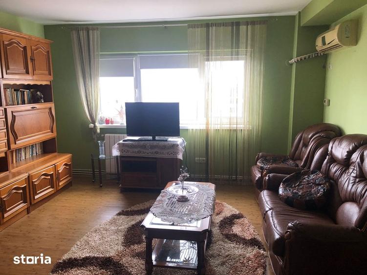 Apartament cu 3 camere decomandat, mobilat în Inel II