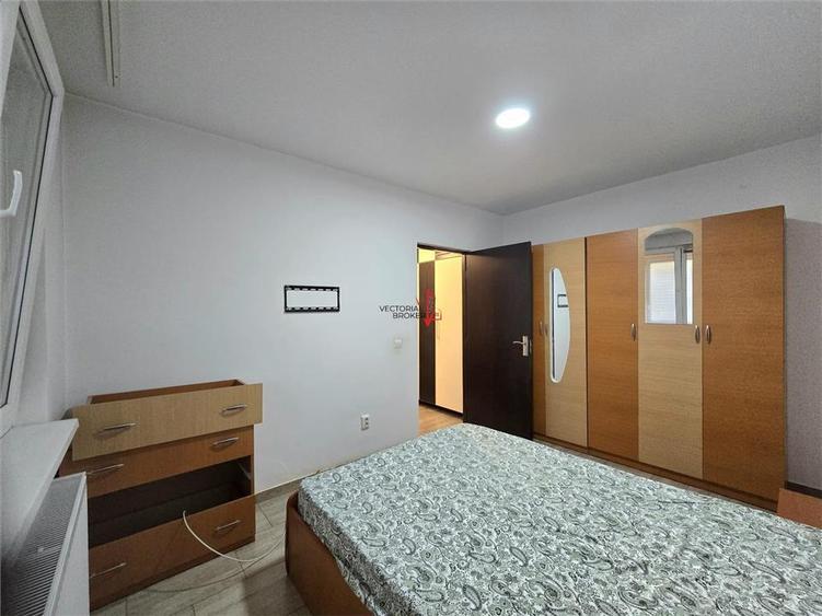 Apartament cu 2 camere semidecomandat în Colentina