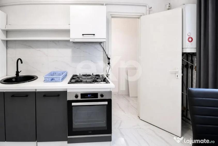 Apartament cu 4 camere decomandat în Punctele Cardinale