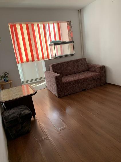 Inchiriez apartament 2 camere - 2