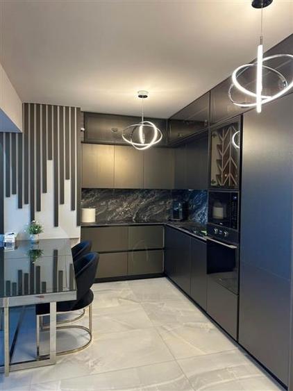 Apartament cu 2 camere semidecomandat, mobilat în Zorilor