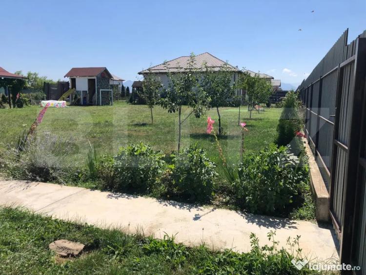 Casă cu 1 camere cu Teren 1000 Mp în Central