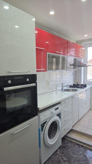 Apartament cu 2 camere decomandat în Exterior Vest