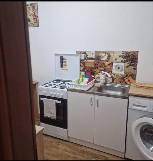 Garsonieră decomandată în Central