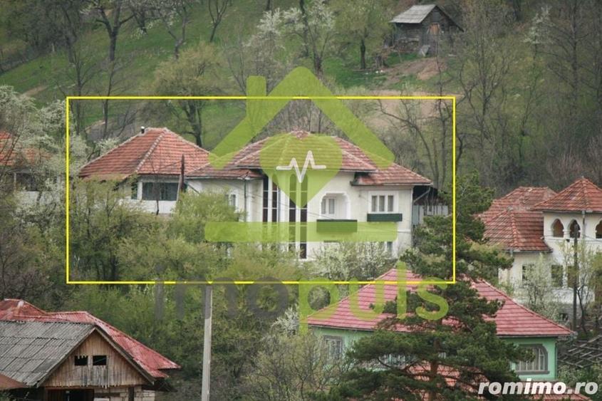 Casă cu 4 camere cu Teren 1100 Mp în Godeanu