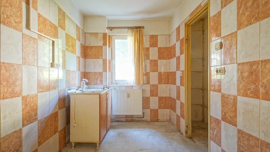 Apartament cu 2 camere semidecomandat în Astra