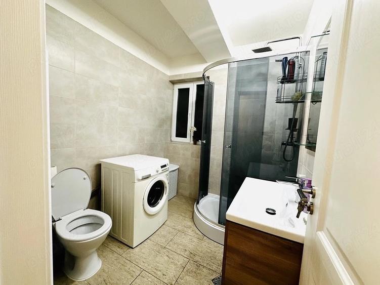 Apartament cu 2 camere semidecomandat în Republicii