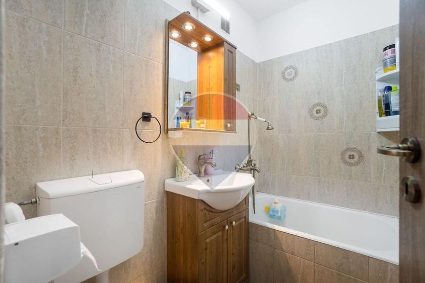 Apartament cu 3 camere semidecomandat, mobilat în Astra