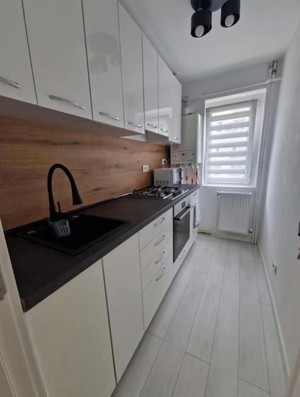Apartament cu 2 camere decomandat, mobilat în Tomis Nord