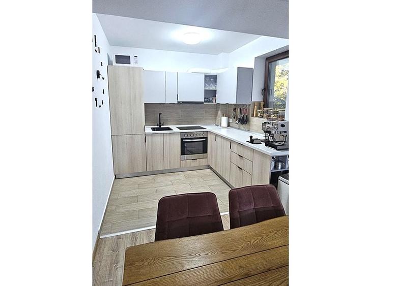 Apartament cu 3 camere în Gruiu