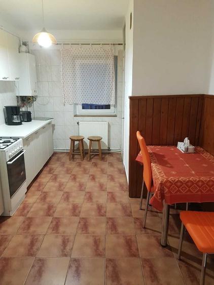 Apartament cu 2 camere decomandat în Zorilor