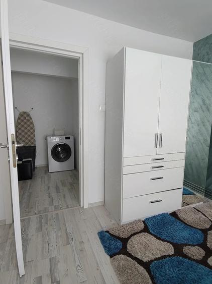 Apartament cu 2 camere semidecomandat în Ostroveni