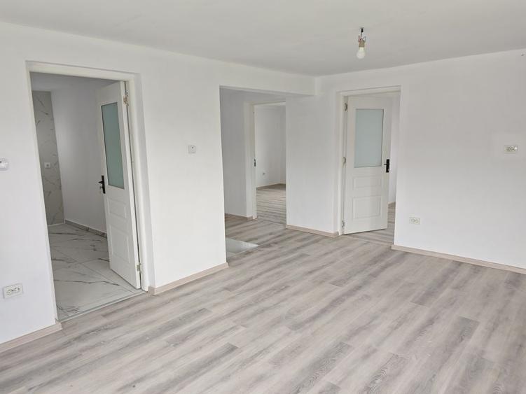 Casă cu 3 camere în Central