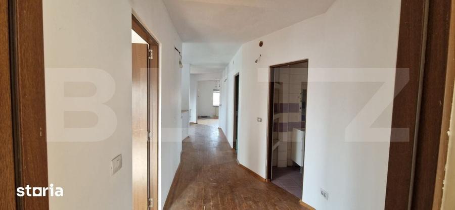 Casă cu 7 camere cu Teren 1000 Mp în Plaiul Vulcanești