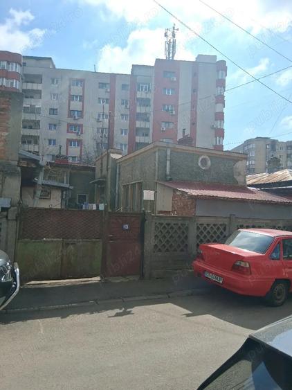Casă cu 6 camere cu Teren 193 Mp în 13 Septembrie