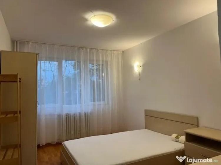 Apartament cu 3 camere semidecomandat, mobilat în Basarab