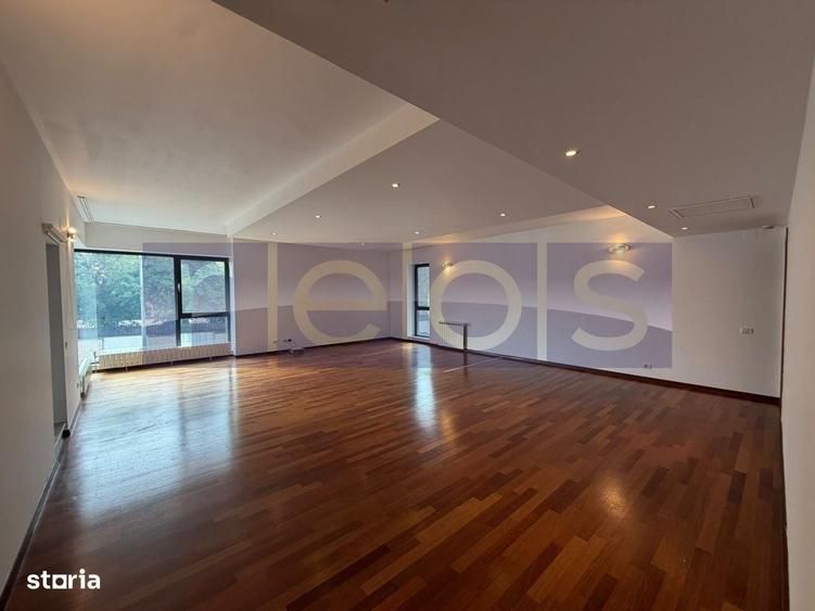 Apartament cu 3 camere în Nordului