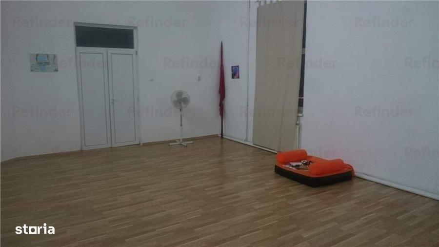 Casă cu Teren 629 Mp în Tineretului