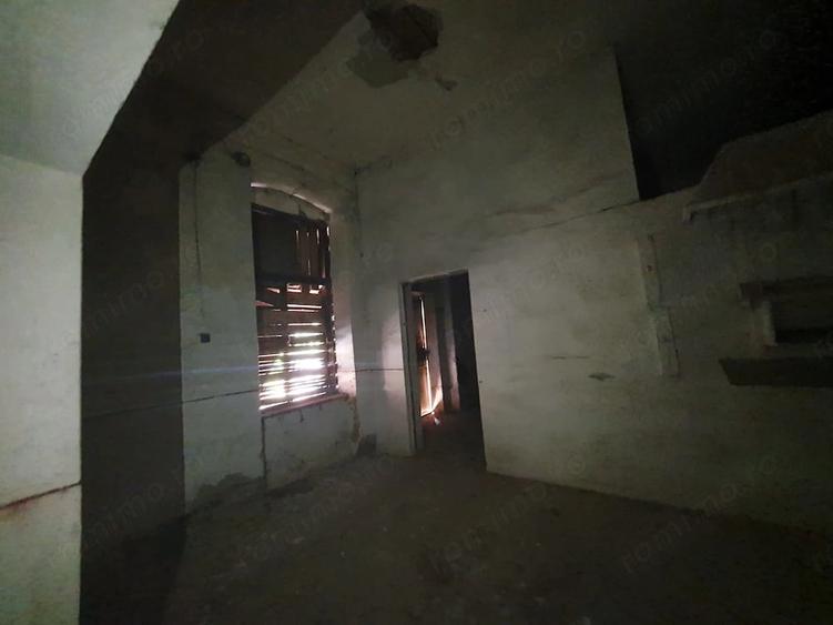 Casă cu 4 camere cu Teren 1042 Mp în Cebza