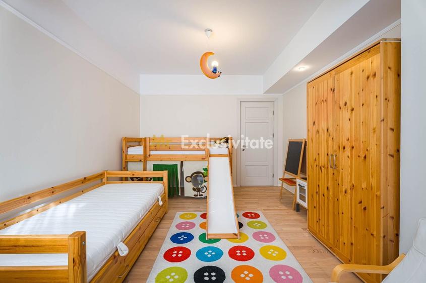 Apartament cu 4 camere decomandat, mobilat în Lacul Tei