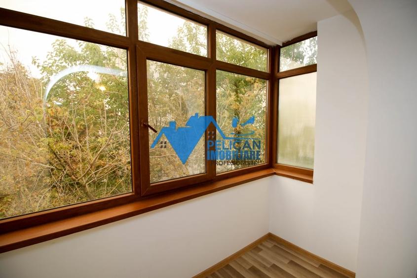 Apartament cu 3 camere decomandat, mobilat în Vest