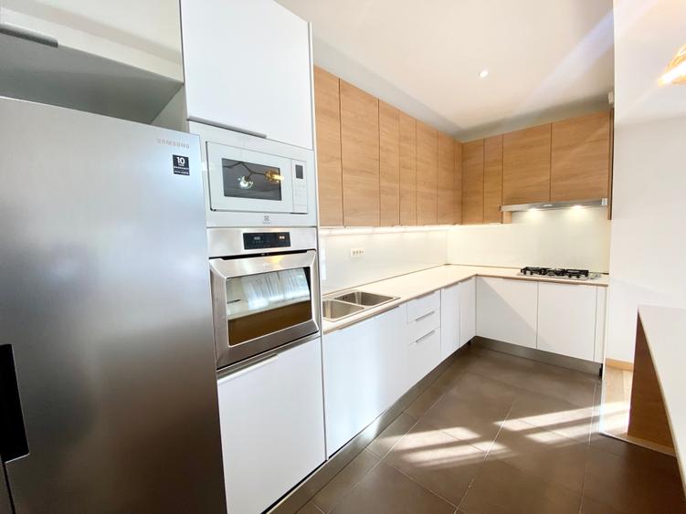Apartament cu 3 camere în Șoseaua Nordului