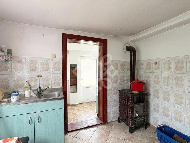Casă cu 2 camere cu Canalizare în Iosia