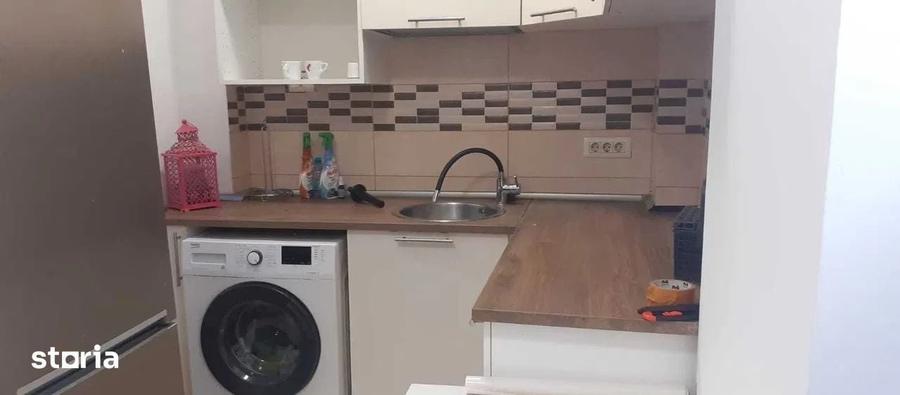 Apartament cu 3 camere în Centrul Civic
