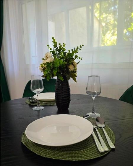 Închiriez apartament 2 camere - 3