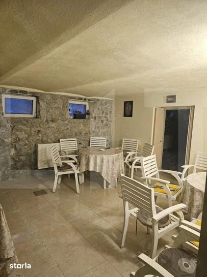 Casă cu 5 camere cu Teren 530 Mp în Lipovei