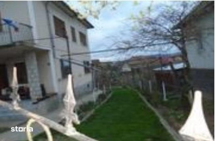Casă cu 2 camere cu Teren 521 Mp în Unirea