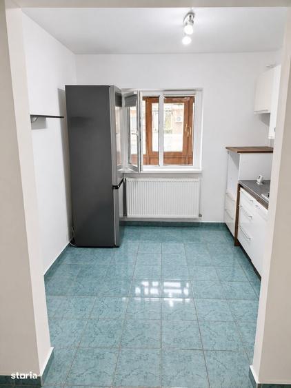 Apartament cu 2 camere decomandat în Soarelui