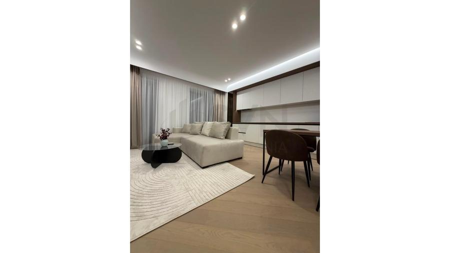 Apartament cu 3 camere decomandat, mobilat în Pipera