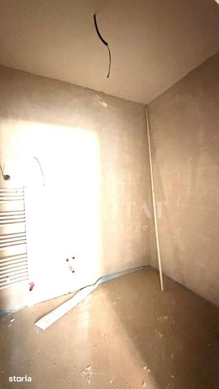 Apartament cu 4 camere în Florești