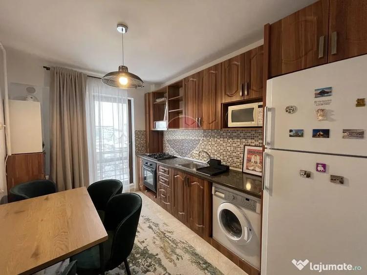 Apartament cu 2 camere decomandat în Sud