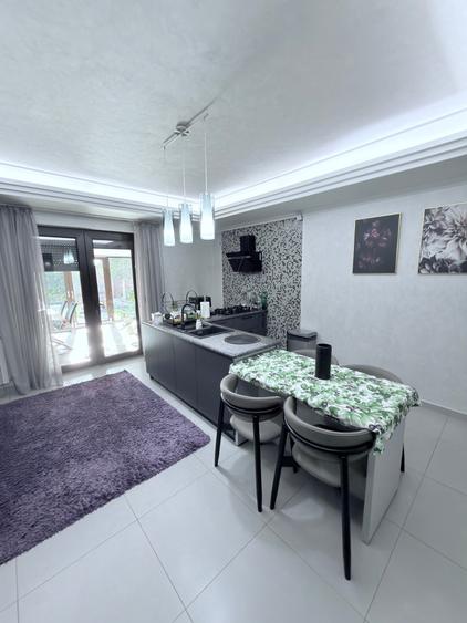 Casă individuală cu 8 camere cu Teren 1200 Mp în Cătămărești-Deal