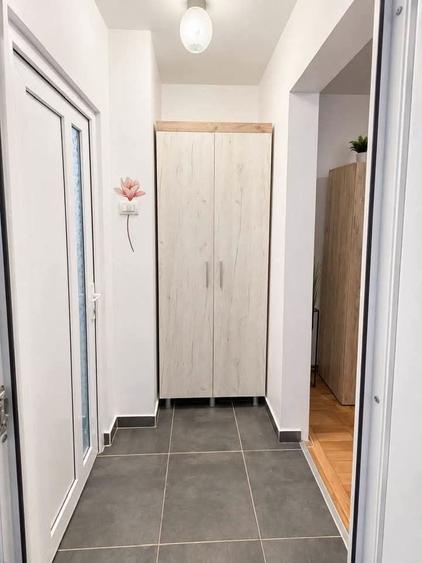 Apartament cu 2 camere semidecomandat în City Park Mall
