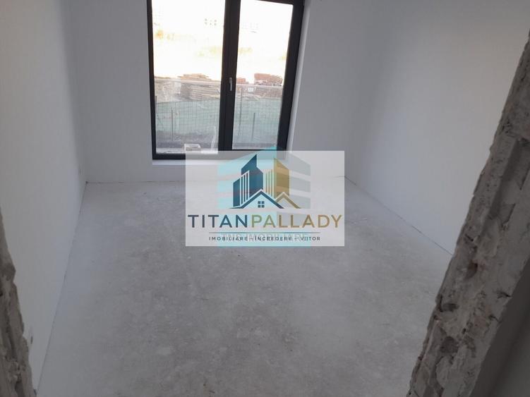 Apartament cu 2 camere decomandat în Titan