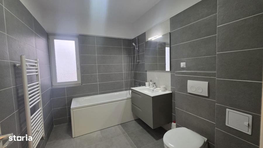 Apartament cu 2 camere decomandat în Est