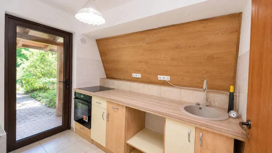 Casă cu 7 camere cu Teren 1800 Mp în Braytim