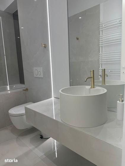 Ultimul etaj. Apus spectaculos. Vibe de penthouse in inima Piperei. - 7