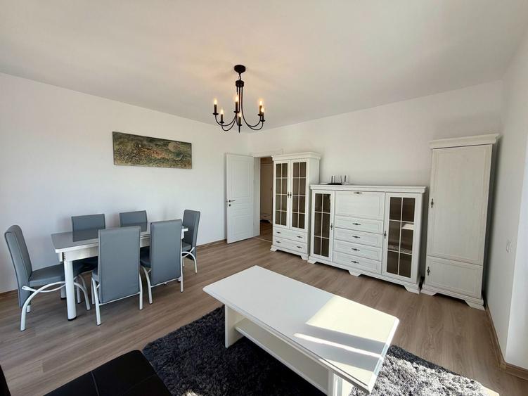 Apartament cu 3 camere decomandat, mobilat în Cristian