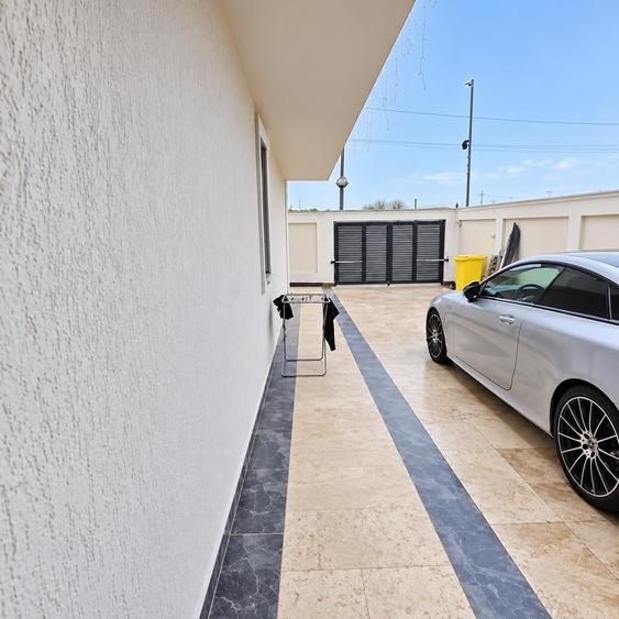 Casă cu 4 camere cu Teren 330 Mp în Lumina