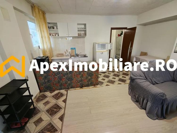 Apartament cu 2 camere semidecomandat, mobilat în Crângași