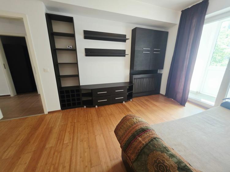 Apartament cu 2 camere semidecomandat în Bartolomeu