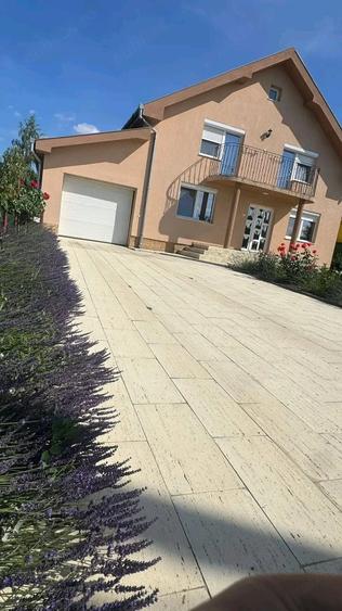 Casă cu Teren 880 Mp în Oncea